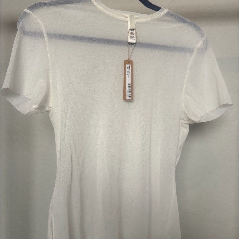SKIMS White Short Sleeve Tee